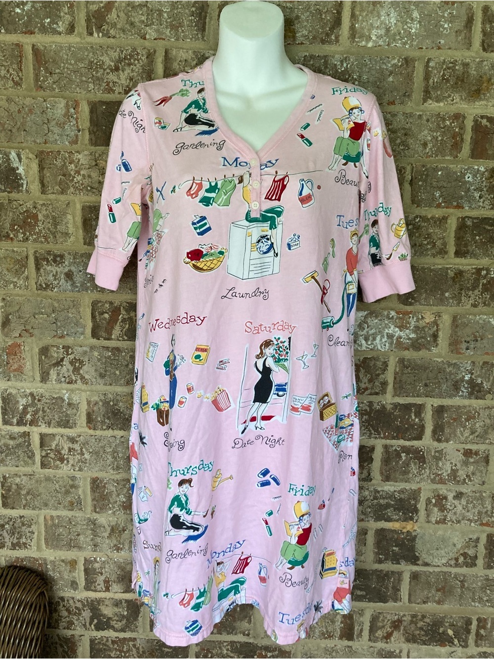 Nick & Nora Days of the Week Sleepshirt Size Small Pink